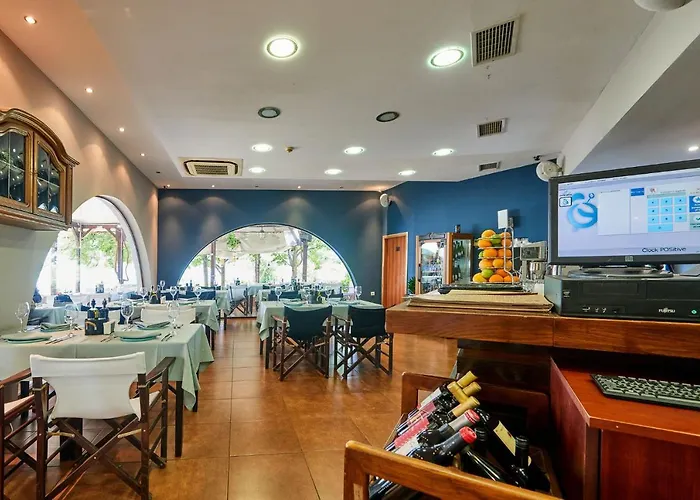 Fara - Marina Cape Aheloy