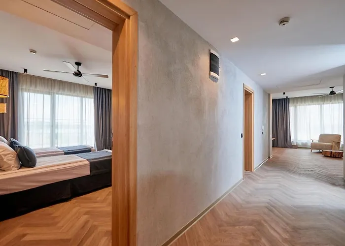 Fara - Marina Cape Хотел 4*