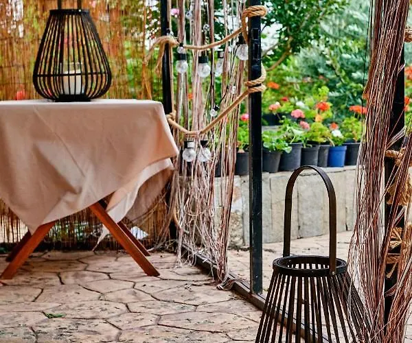 Хотел Fara - Marina Cape