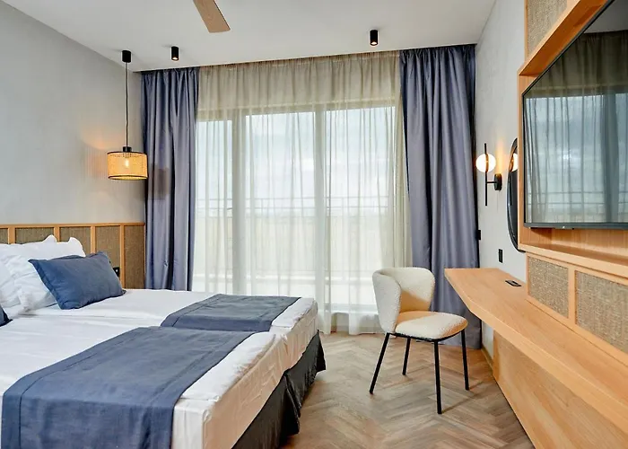 Fara - Marina Cape Хотел Ахелой