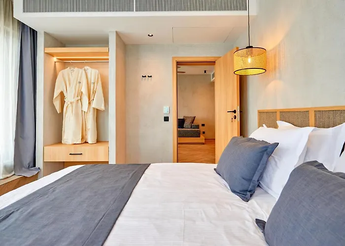 Хотел Fara - Marina Cape